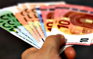 Cinco detidos em Matosinhos por suspeita de extorsão com empréstimos em dinheiro