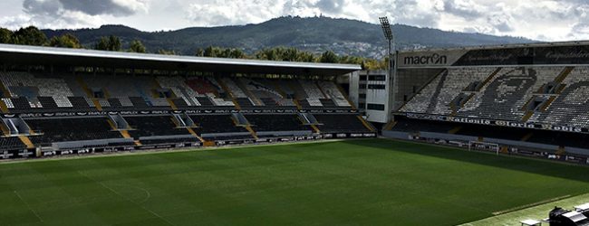 Luís Freire promete Vitória de Guimarães com “fome de jogar ofensivamente” frente ao Rio Ave