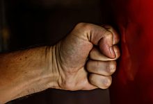 Prisão preventiva para homem de 45 anos detido por violência doméstica sobre mulher e filha