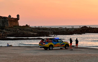 Época balnear já arrancou em 127 praias do Norte de Portugal e 84 delas têm Bandeira Azul