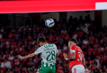 Rio Ave resgata um ponto na Luz com golo de André Luís e atrasa Benfica na luta pelo título