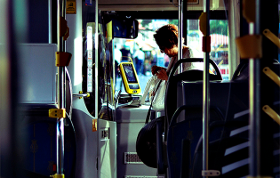 Transportes Metropolitanos do Porto começa a instalar códigos QR com horários digitais da Unir