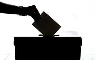 Presidentes de Câmara eleitos com processos judiciais e outros condenados ou absolvidos
