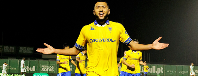 Estoril Praia regressa aos triunfos com ‘hat-trick’ de Begraoui na visita ao Rio Ave a Vila do Conde