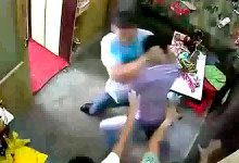 Homem de 32 anos esfaqueado pelas costas em horário laboral numa loja de Vila do Conde