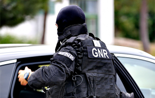 GNR detém suspeito de causar acidente que provocou duas mortes na EN14 na Maia