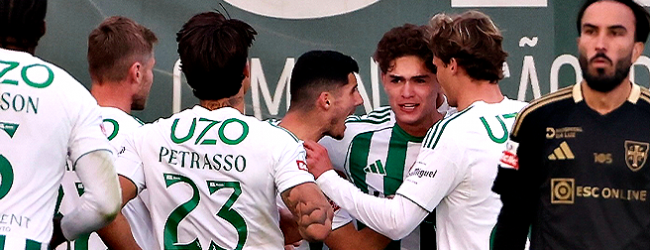 Rio Ave volta aos triunfos frente ao Casa Pia por 3-1 em Vila do Conde com um ‘bis’ de André Luiz
