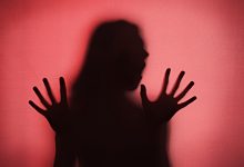 Menor institucionalizada em Barcelos exposta a mil contactos para prostituição e pornografia