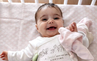 Bebé Áurea da Póvoa de Varzim faz hoje 4 meses e o melhor presente seria um dador de medula