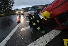 Choque entre 4 viaturas na Estrada Nacional 13 na Maia faz um morto e quatro feridos ligeiros