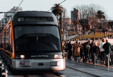 Metro do Porto e STCP com serviço reforçado na noite de São João e viagens durante a madrugada