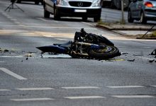 Motociclistas gravemente feridos em colisão com carro na EN205 em Terroso na Póvoa de Varzim