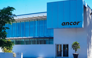Empresa de Vila do Conde Ancor fabricante de artigos de papelaria compra histórica Ambar
