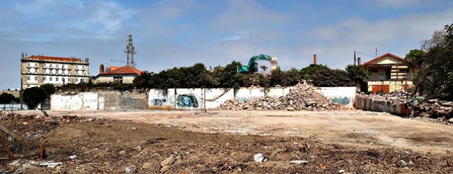 Vila do Conde faz demolição integral do antigo Centro de Saúde e dos Armazéns Municipais