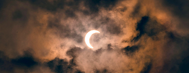 Curiosos percorreram centenas de quilómetros para ver eclipse total do Sol em Rio de Onor
