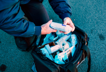 Mãe chama PSP após encontrar droga na mochila do filho de 8 anos no Complexo de Ténis da Maia