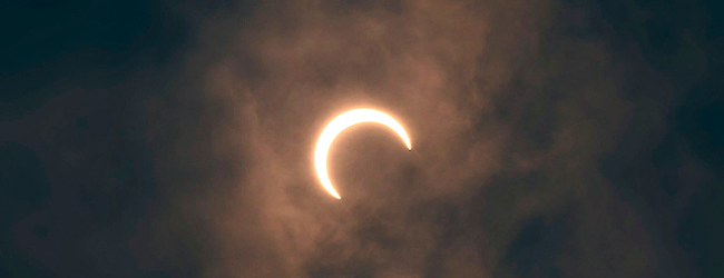 Portugal vê hoje pela primeira vez desde 1912 um eclipse total do Sol com a duração de 26 segundos