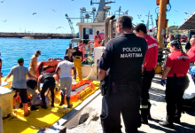 6 pescadores resgatados e 1 desaparecido em naufrágio de barco de Vila do Conde em Sesimbra
