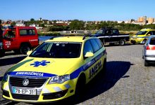 Dois homens resgatados após serem arrastados por agueiro na praia de Azurara em Vila do Conde