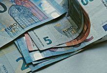 GNR apreende artigos contrafeitos avaliados em 40 mil euros à venda em loja de Vila do Conde