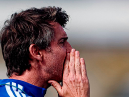 Famalicão sacode crise com triunfo “expressivo” por 4-0 frente ao Rio Ave em Vila do Conde
